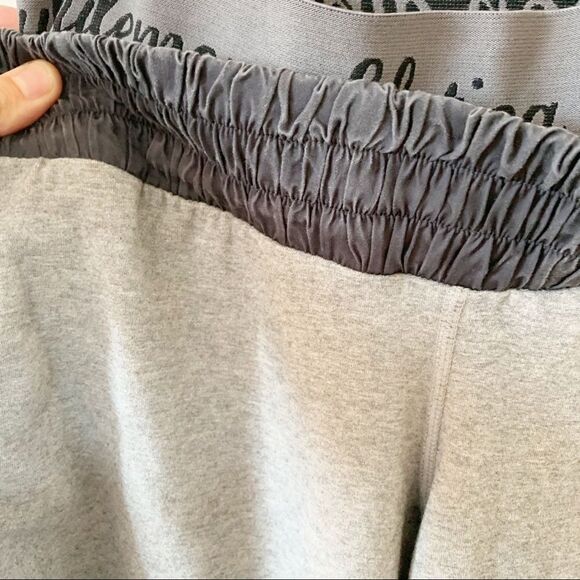 Lululemon Pranotthana Crop Capri Double Waistband Stretch Shorts - Picture 4 of 7